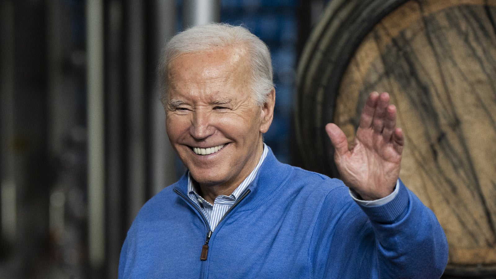 Biden macht sich über Trumps Alter lustig oe24.at