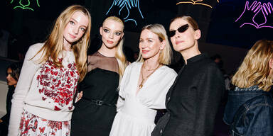 Großes Staraufgebot bei Dior Fashion-Show