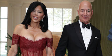 Bezos-Verlobte Lauren Sanchez halbnackt im Weißen Haus