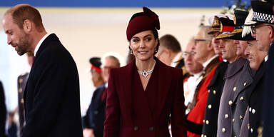 Stil-Ikone: Prinzessin Kate begeistert in der Trendfarbe des Jahres