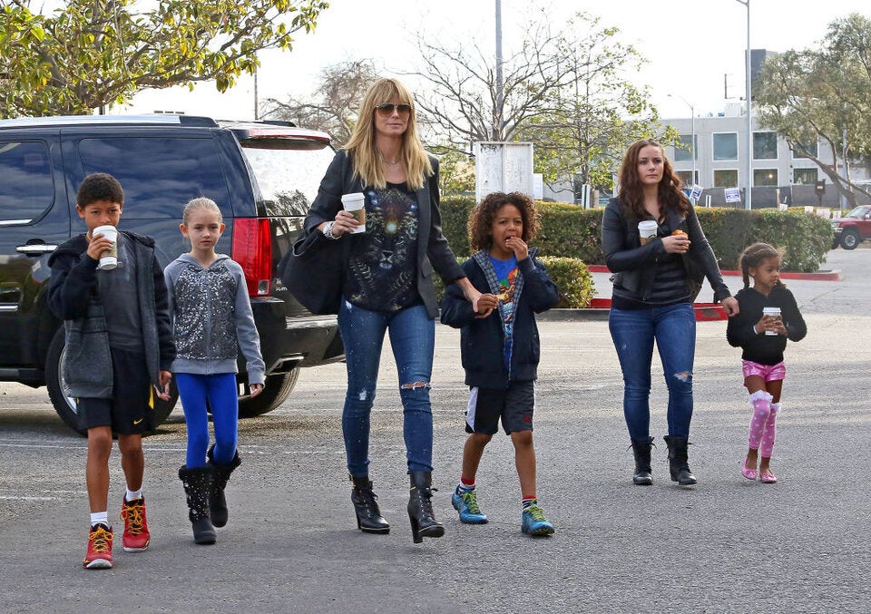 Heidi mit ihren vier Kids: Henry, Leni, Johan und Lou in Los Angeles.