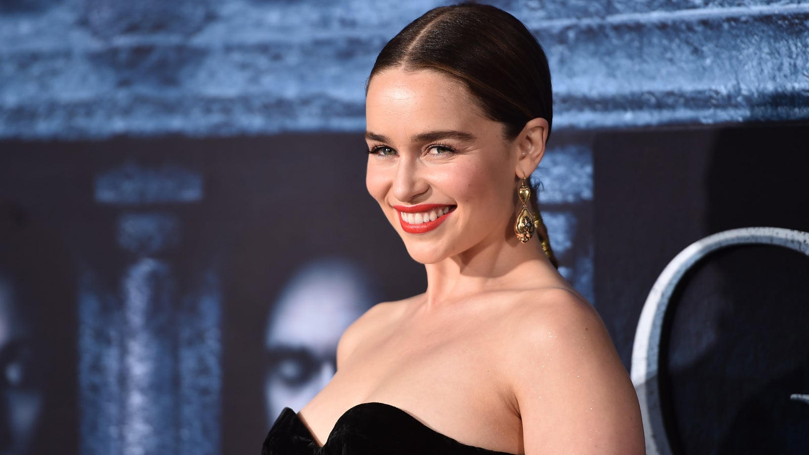 Emily Clarke Jetzt wird sie für Natürlichkeit kritisiert stars24