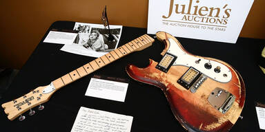 Kurt Cobain: Zerschmetterte Gitarre soll für 80.000 Dollar versteigert werden