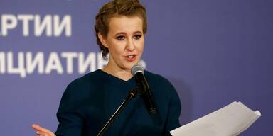 Xenija Sobtschak zittert vor Patenonkel Putin