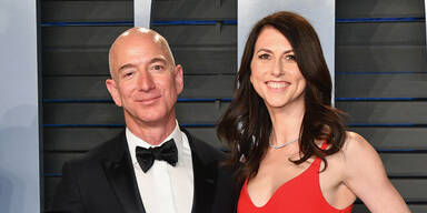 Bezos mit Ehefrau