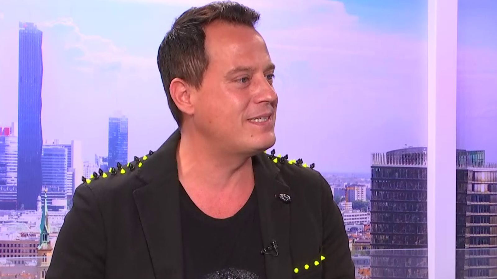Exklusiv Interview: Shine mit neuem Song "Stand Up" - oe24.tv