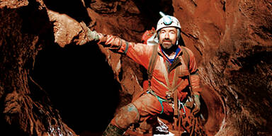 Österreichischer Arzt erreicht Höhlen-Forscher
