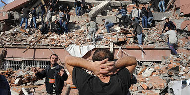 Schweres Erdbeben erschüttert Türkei