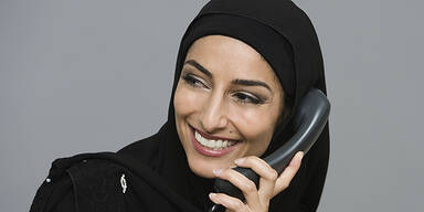 Burka Kopftuch Islam Telefon Callcenter
