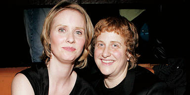 Cynthia Nixon & Christine Marinoni (2005)