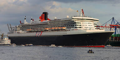 Queen Mary 2 / Kreuzfahrtschiff / Hamburg