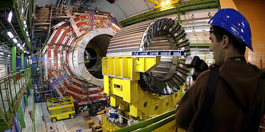 CERN LHC Teilchenbeschleuniger