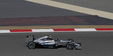 Mercedes dominiert Bahrain-Training