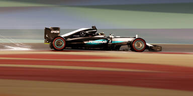 Hamilton schnappt sich Bahrain-Pole