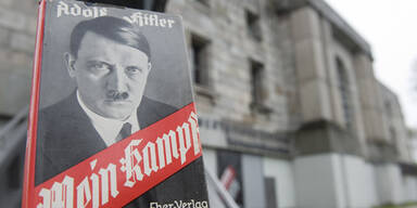Bayern legt Hitlers "Mein Kampf" neu auf