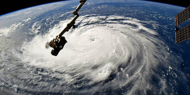 Hurricane schlägt eine Million Menschen in die Flucht