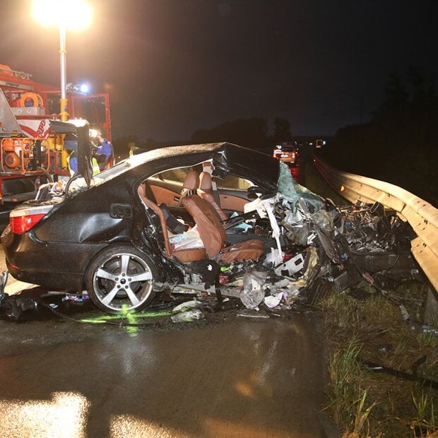 Alko-Geisterfahrer rammt Pkw: 2 Kinder tot