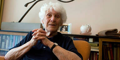 102-Jährige erhält Doktor-Titel