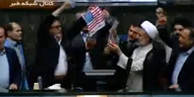 Iran US-Flagge verbrannt