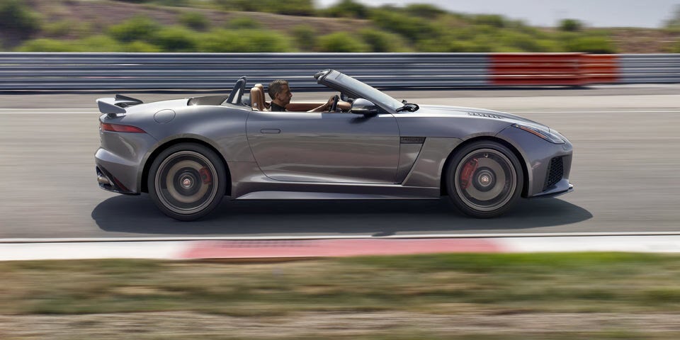 Der Jaguar F-Type SVR im Test