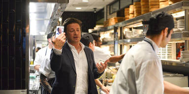 Starkoch Jamie Oliver in Wien vor Start