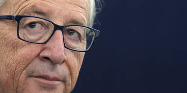 Juncker rastet in Sitzung aus