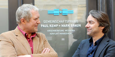 "Paul Kemp" - Harald Krassnitzer als Mediator