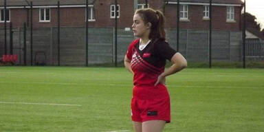 Rugby-Spielerin (20) stirbt nach Tackling