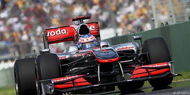 Lewis Hamilton vor Jenson Button
