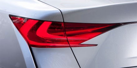 Lexus stellt Hybrid-Limousine LF-Gh vor