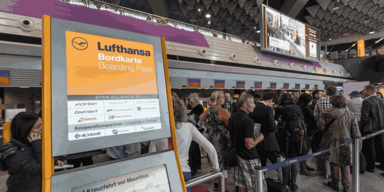 Flug-Chaos: Wütende Passagiere attackieren Lufthansa-Personal