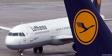 Lufthansa-Maschinen könnten am Boden bleiben