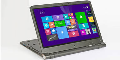 Touch-Notebook mit Windows 8.1 bei Hofer