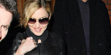 Madonna schämt sich für ihre Hände