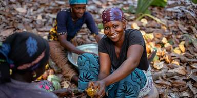 Magnum stärkt Frauen in Kakaoanbauregionen mit dem AWA-Programm