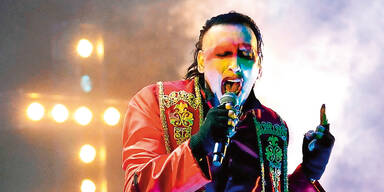 Manson schockt mit Reichsparteitag-Show