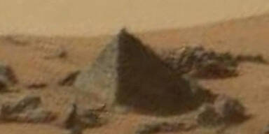 Mars-Rover entdeckt Pyramide