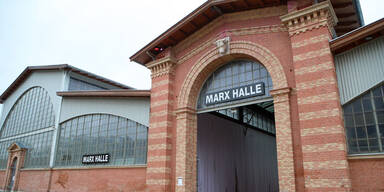 Brand in Marx-Halle: Es war eine Geisterbeschwörung