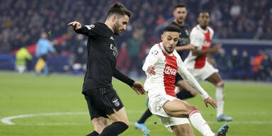 Bayern holt Ajax-Star Mazraoui