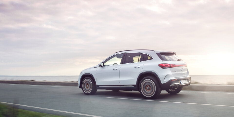 Mercedes EQA jetzt auch mit Allrad erhältlich