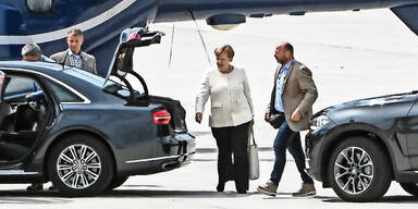 Merkel Urlaub Südtirol Innsbruck Landung