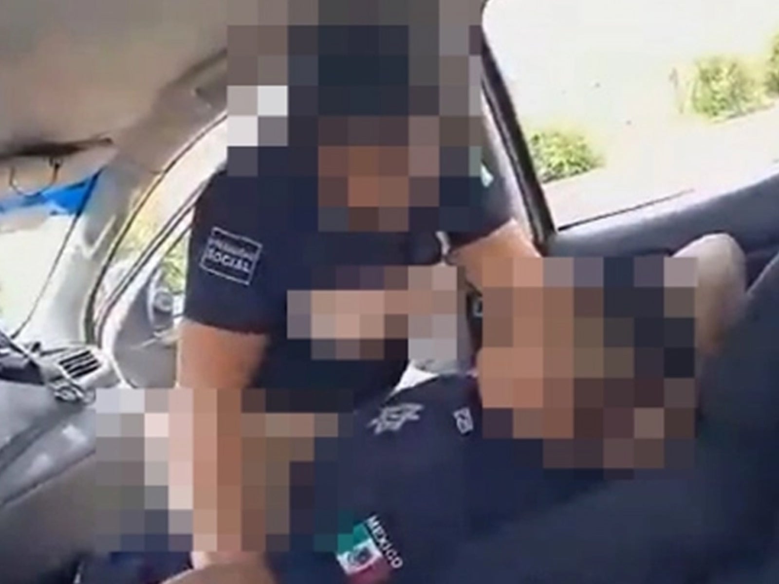 Polizisten beim Sex im Dienstauto erwischt - oe24.at