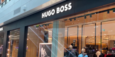 Moderiese Hugo Boss mit Umsatz und Gewinnsprung.png