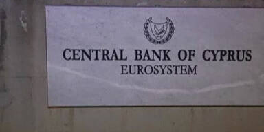 Geld für Zypern: Banken öffnen wieder