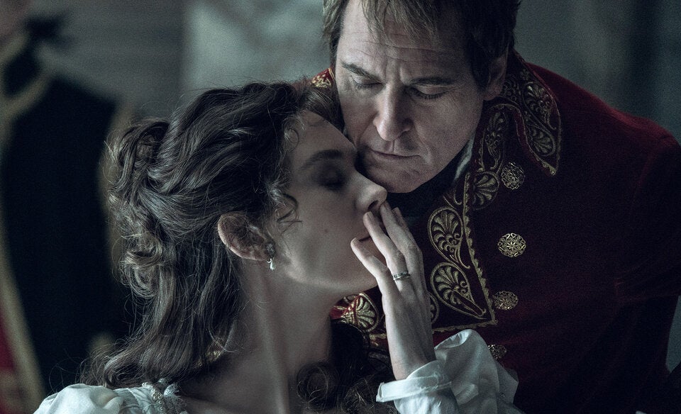 Blut & Sex: Joaquin Phoenix geht als „Napoleon“ auf Oscar-Kurs