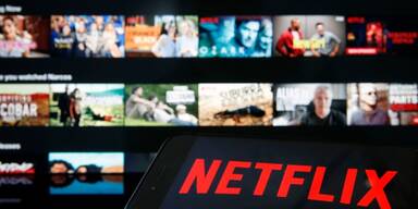 Spätestens ab Juli verbietet Netflix Passwort-Sharing