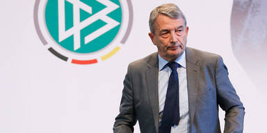 WM-Affäre: Steuer-Razzia beim DFB