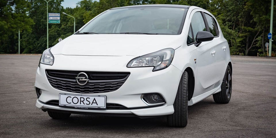 Corsa Black & White nur für Österreich