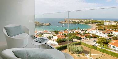 Neueröffnungen auf Menorca und Sizilien