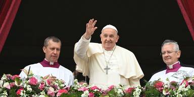 Papst erteilt Ostersegen